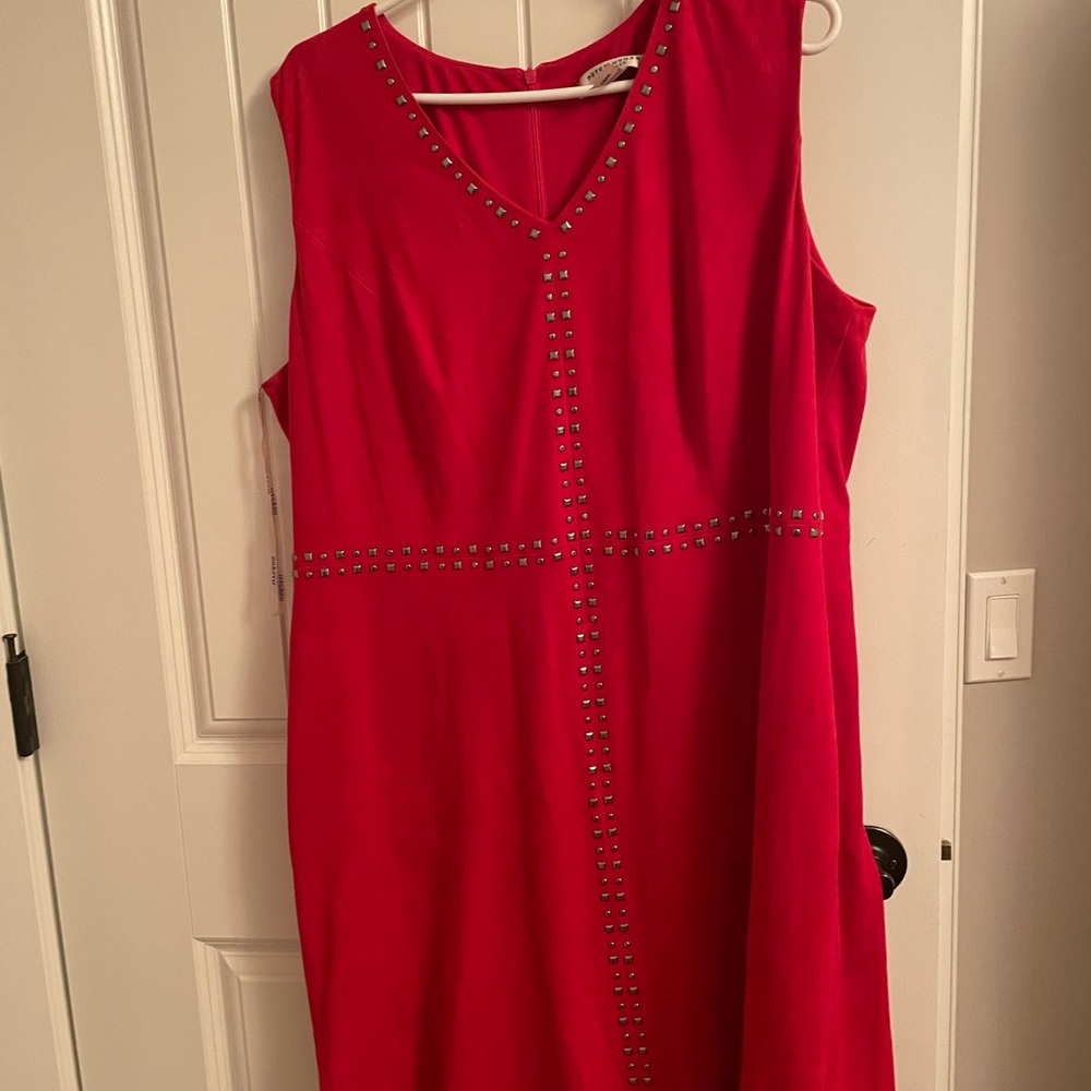 Chic red dress